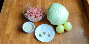 Gołąbki - Polish cabbage rolls ingredients