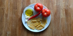 Penne all’Arrabbiata - Classic Spicy Italian Tomato Pasta ingredients